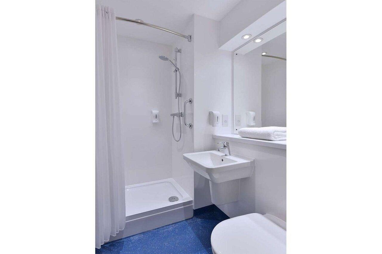 Travelodge Manchester Birch M62 Eastbound Heywood Екстериор снимка