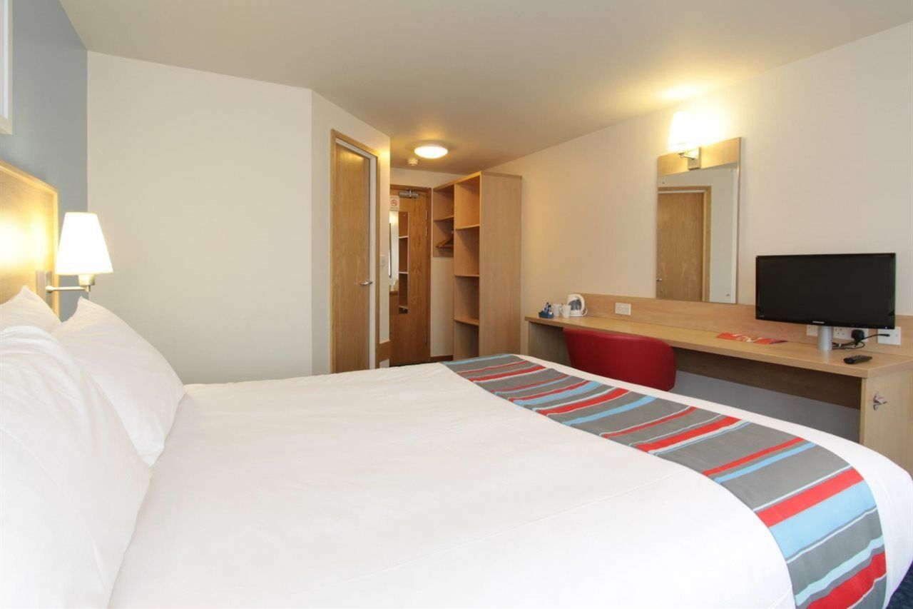 Travelodge Manchester Birch M62 Eastbound Heywood Екстериор снимка